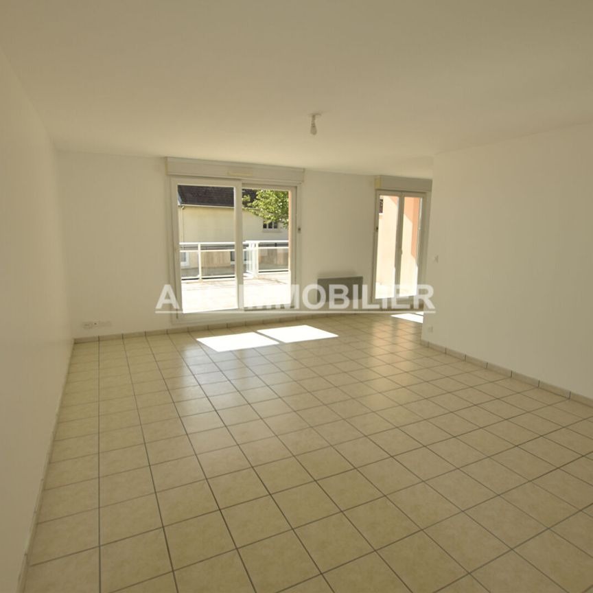 Location Appartement 3 pièces 83m² - Photo 1