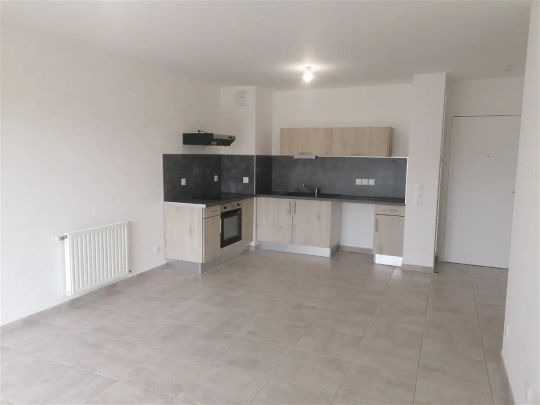 Location appartement 3 pièces - 63m² à Miribel (01700) - Photo 1