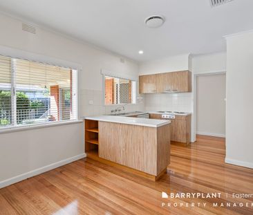 Spacious Family Home in Prime Templestowe Location - Photo 3