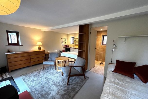 Stocks Road, Aldbury, TRING - Photo 1