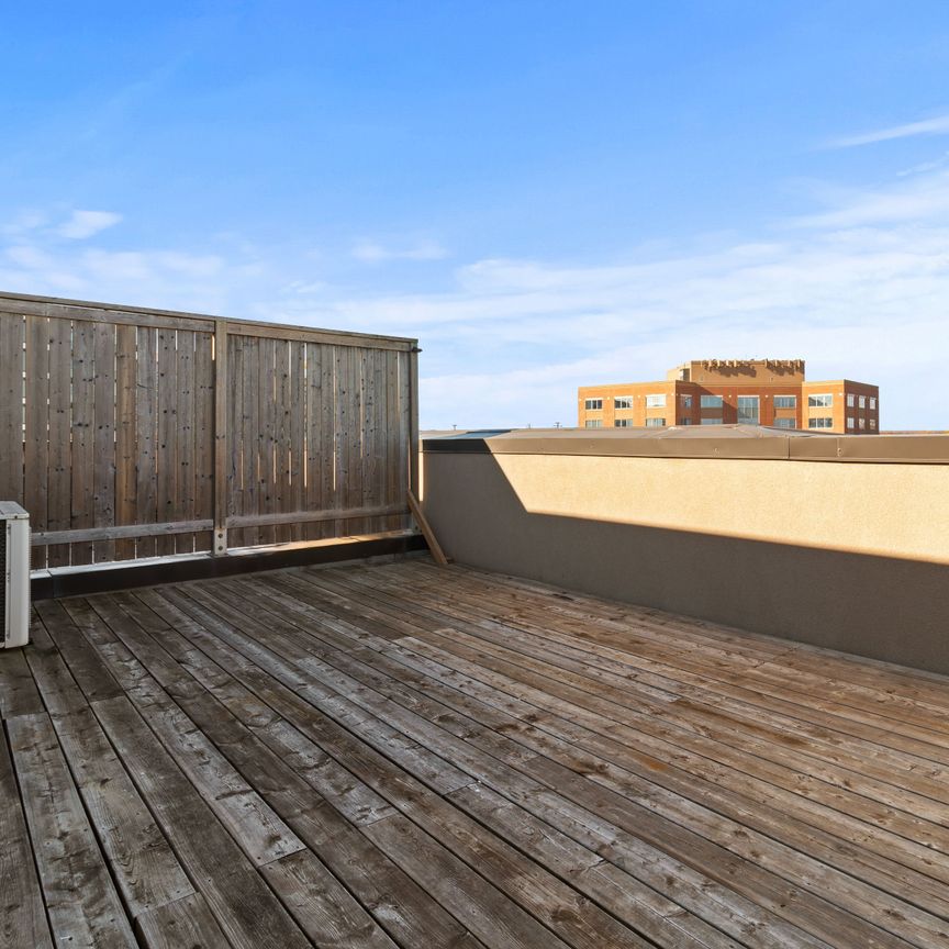 For Lease - 2441 Greenwich Drive Unit# 42, Oakville, Ontario - Photo 1