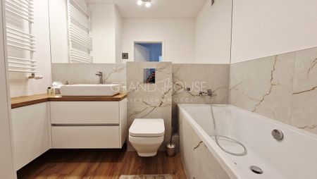 Dwa pokoje z 2 miejscami postojowymi i balkonem - Zdjęcie 5