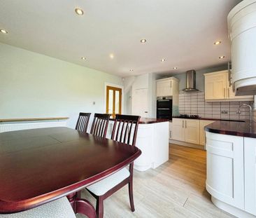 3 bedroom semi-detached house to rent - Photo 6