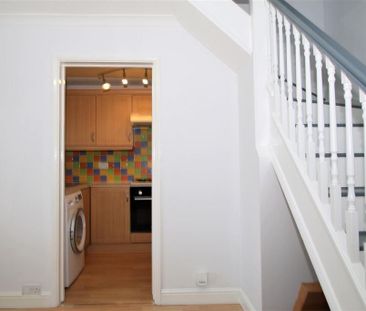 2 bedroom end of terrace house to rent - Photo 5