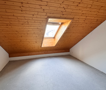 3.5 Zimmerwohnung Attika in Ruhiger Lage - Photo 2