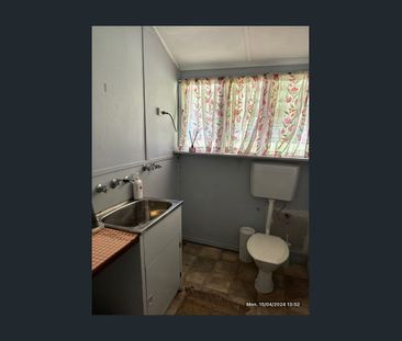 A Past Era - Home in Rushworth's Main Street - Photo 4