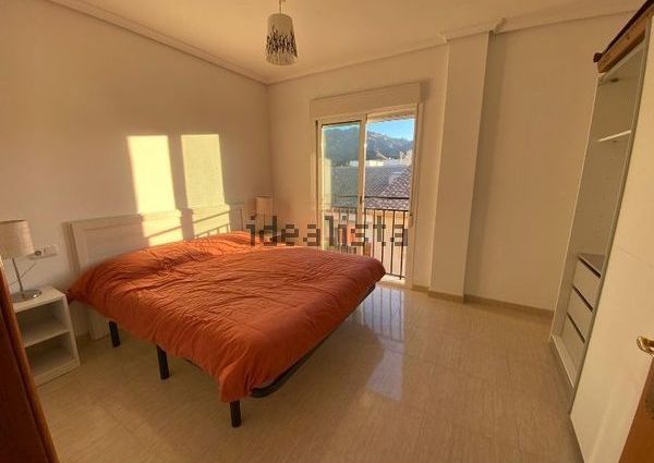 Alquiler de piso en Calle las Acacias, 28