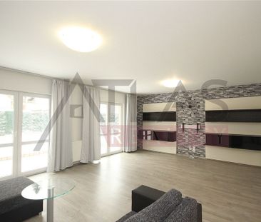 Pronájem domu 170 m² s pozemkem 400 m² - Photo 2