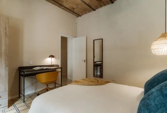 Carrer de Gombau, Barcelona, Catalonia 08003