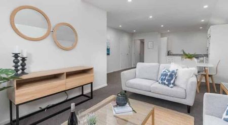 ST ALBANS - THREE BEDROOM, TWO BATHROOMS, DOUBLE GARAGE - Photo 3