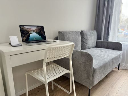 Nowoczesna kawalerka z sypialną 25m² po remoncie 25 m² - Photo 3
