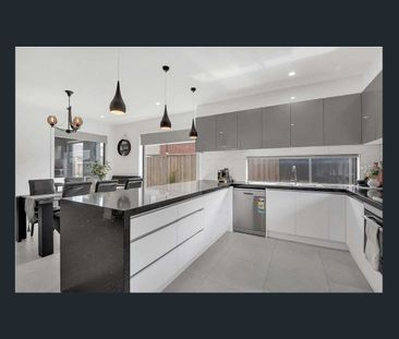 A beautiful double storey house with two kitchens - Photo 4