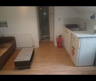 Bedsit, Greenhill Road, HA1 - Photo 4
