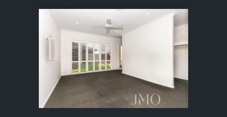 Modern Comfort in Ormeau Hills - Photo 3