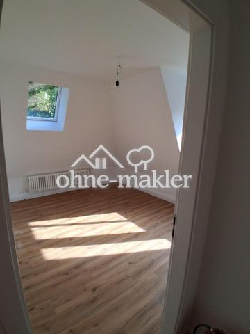 Schöne neu errichtete 3 bis 4 Zimmer-Dachgeschosswohnung mit geh. Innenausstattung und Dachterrasse - Photo 4
