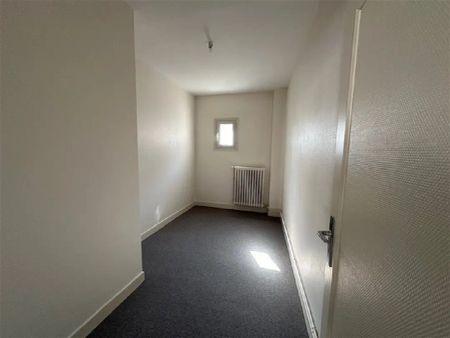 Location appartement 3 pièces - 132.81m² à Illiers combray (28120) - Photo 4