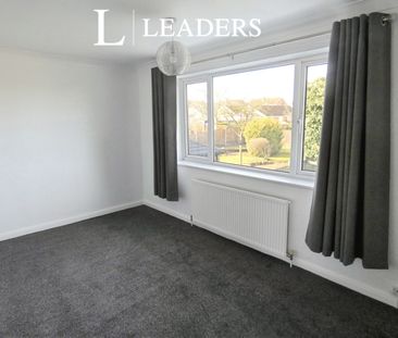 3 bedroom house to rent Oak Tree Lane, Mansfield, NG18 - Photo 4