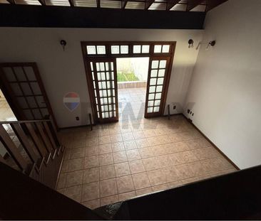 Casa ampla com 3 dormitórios e edícula. - Photo 1