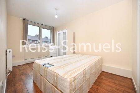4 bedroom maisonette to rent - Photo 2