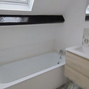 Location Appartement 2 pièces 28m² CAMBRAI 59400 - Photo 2