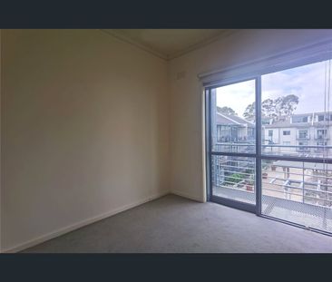 6/93 Dodds Street, Southbank, Vic 3006 - Photo 4