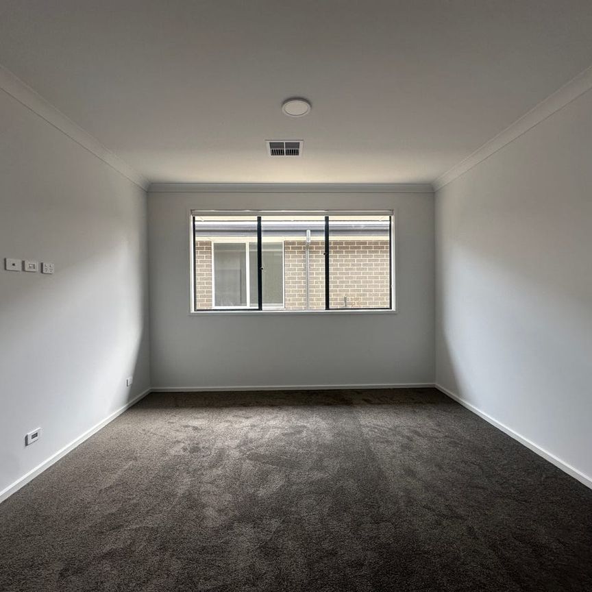 Brand New Family Home! - Photo 1