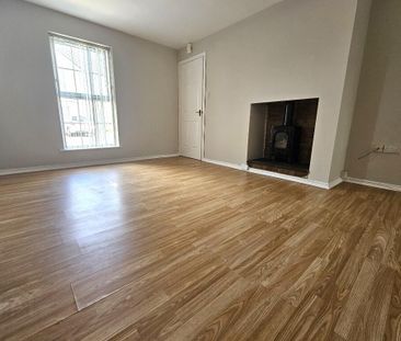 12 Fairfields, Antrim, BT41 4HZ - Photo 2