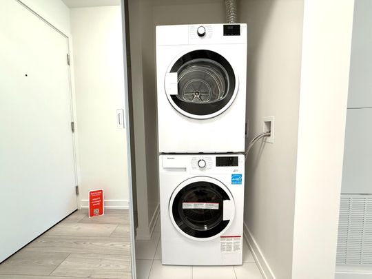 For Lease - 110 Broadway Avenue Unit# 1604, Toronto, Ontario - Photo 1