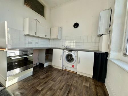 1 bedroom flat to rent - Photo 5