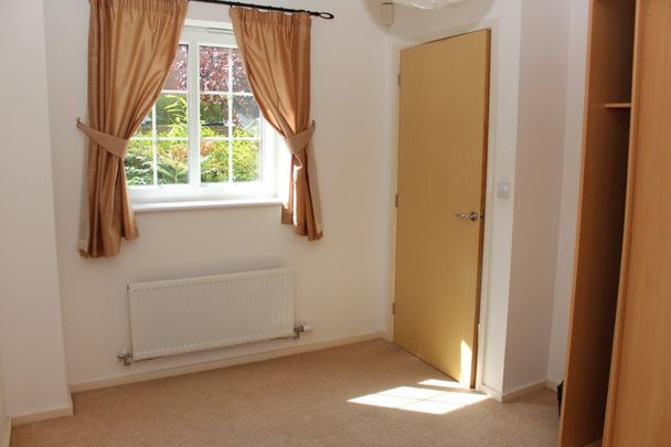 Pach Way, Fernwood, Newark, Notts, NG24 - Photo 1