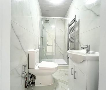 3 bedroom maisonette to rent - Photo 3