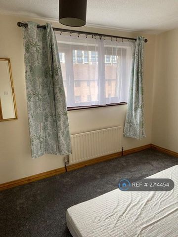2 bedroom terraced house to rent - Photo 3