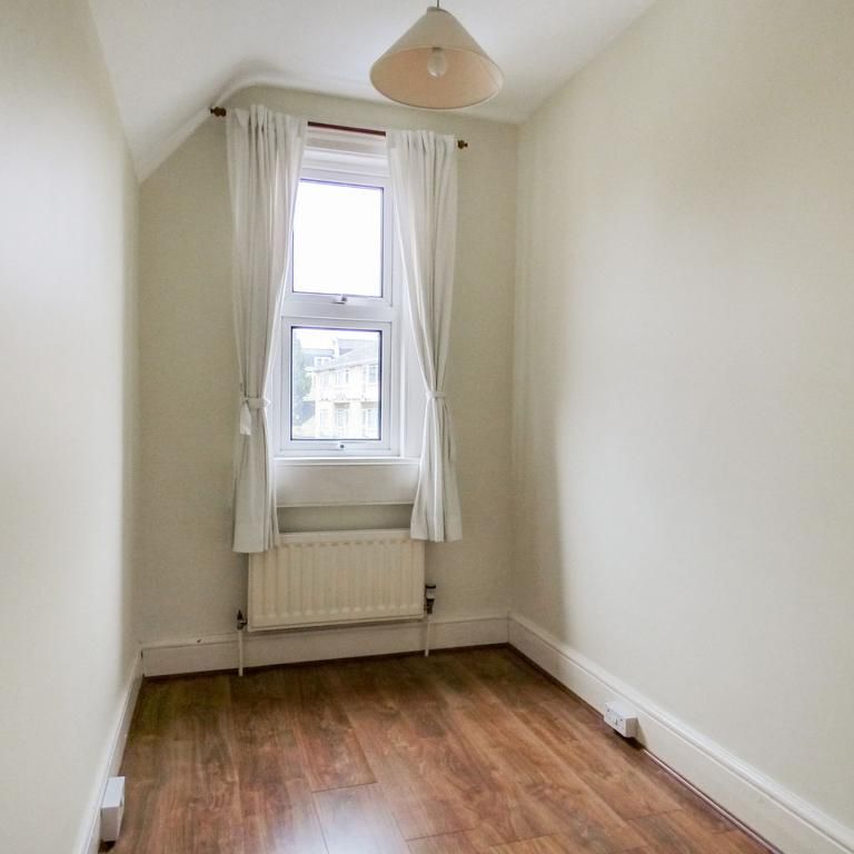 3 bedroom terraced house to rent - Photo 1