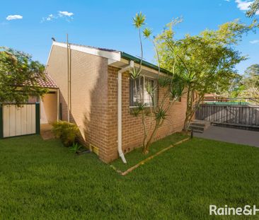 Charming 2-Bedroom Villa in Convenient Ingleburn Location - Photo 6
