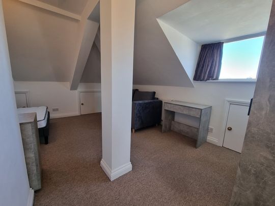 1 Bed Student Accommodation - Photo 1