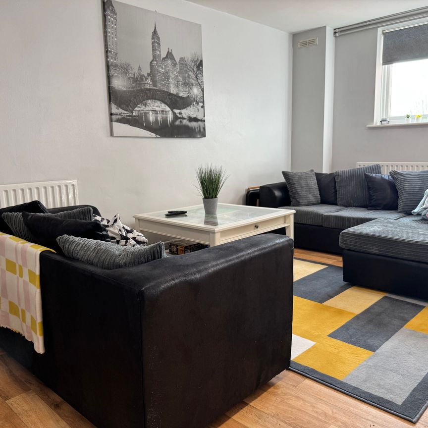 Room 6 & 7, 21 Albert Square, NG7 2FH, NOTTINGHAM - Photo 1