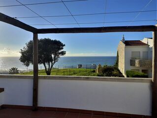 House Single storey 2 bedrooms for rent Ericeira Mafra - great view, gardens, sea view, balcony, equipped kitchen, terrace, fireplace, barbecue - Photo 3