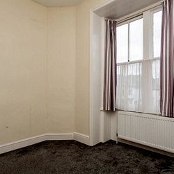 Oxford Street, Whitstable, CT5 1DB, Kent - Photo 2