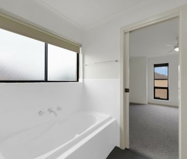 Modern Comfort Meets Easy Living - Photo 6