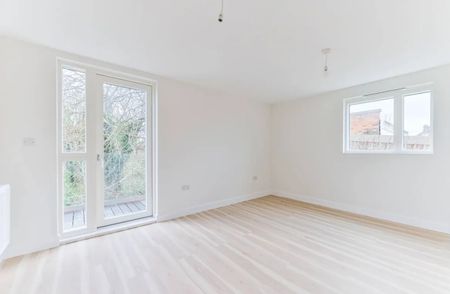 2 Bed Flat, Norbury Avenue, SW16 - Photo 3