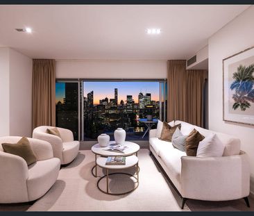 Executive Sub-Penthouse Suite with Breath-taking 180 degree City an... - Photo 3