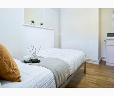 Silver Room - Photo 5