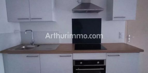 Location Appartement 2 pièces 54 m2 à Lons-le-Saunier - Photo 2