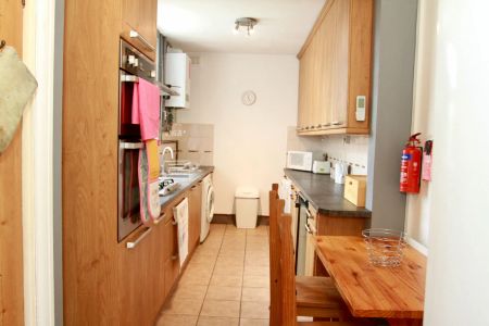 Welford Road (4 bed) - Photo 4