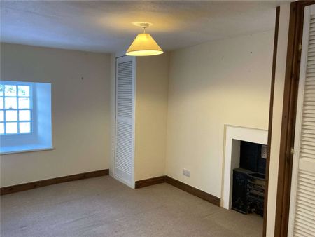 Detached three double bedroom property in delightful rural location with views over the surrounding countryside. - Photo 4