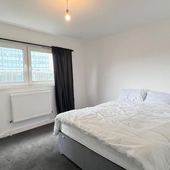 4 bedroom terraced house to rent - Photo 1