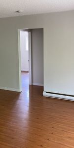 Oak Street Apartments - Photo 3