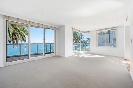 Stunning views of Port Phillip Bay - Photo 3