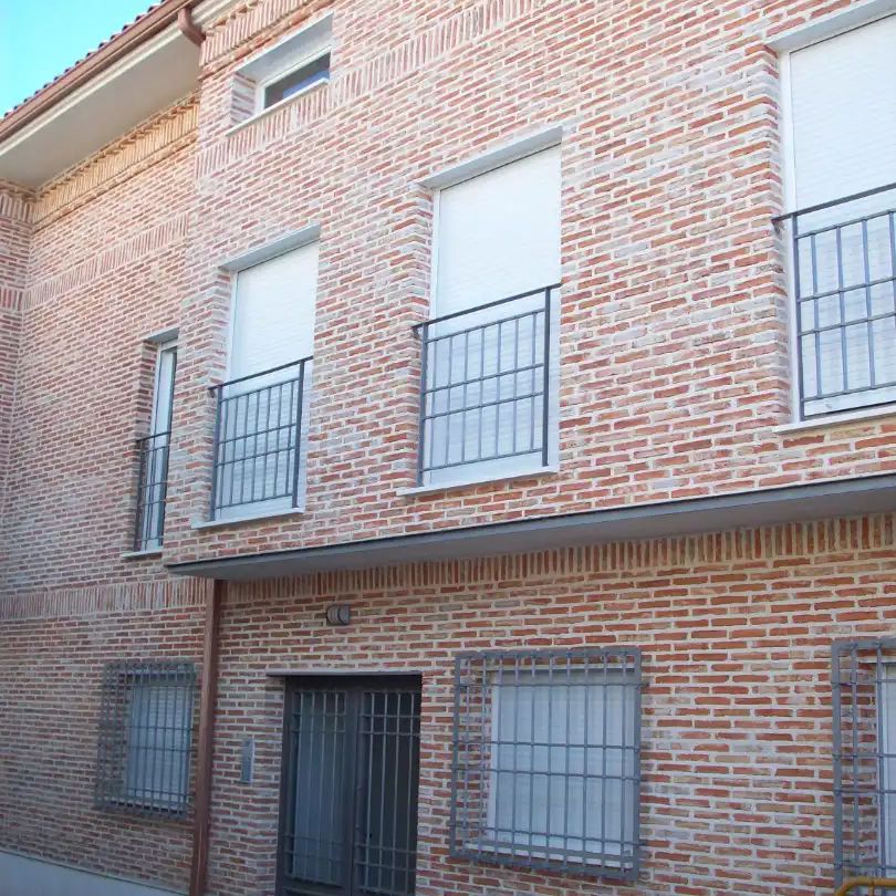 Ciempozuelos - Photo 1