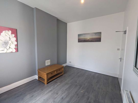 Terry Street Room 1 - Photo 1